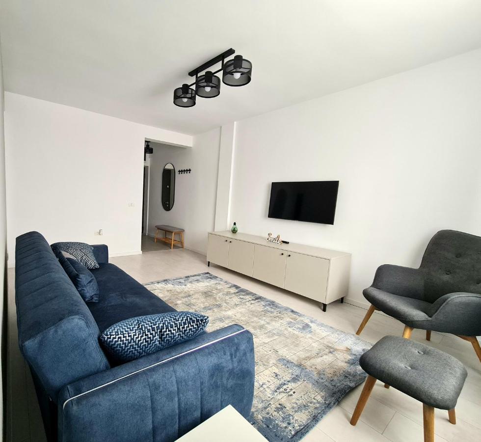 Dolphin Apartment Near Neversea Beach コンスタンツァ エクステリア 写真